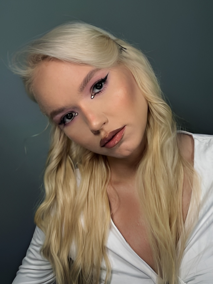 Индивидуалка Рада, доступна для личного знакомства от 1500 руб