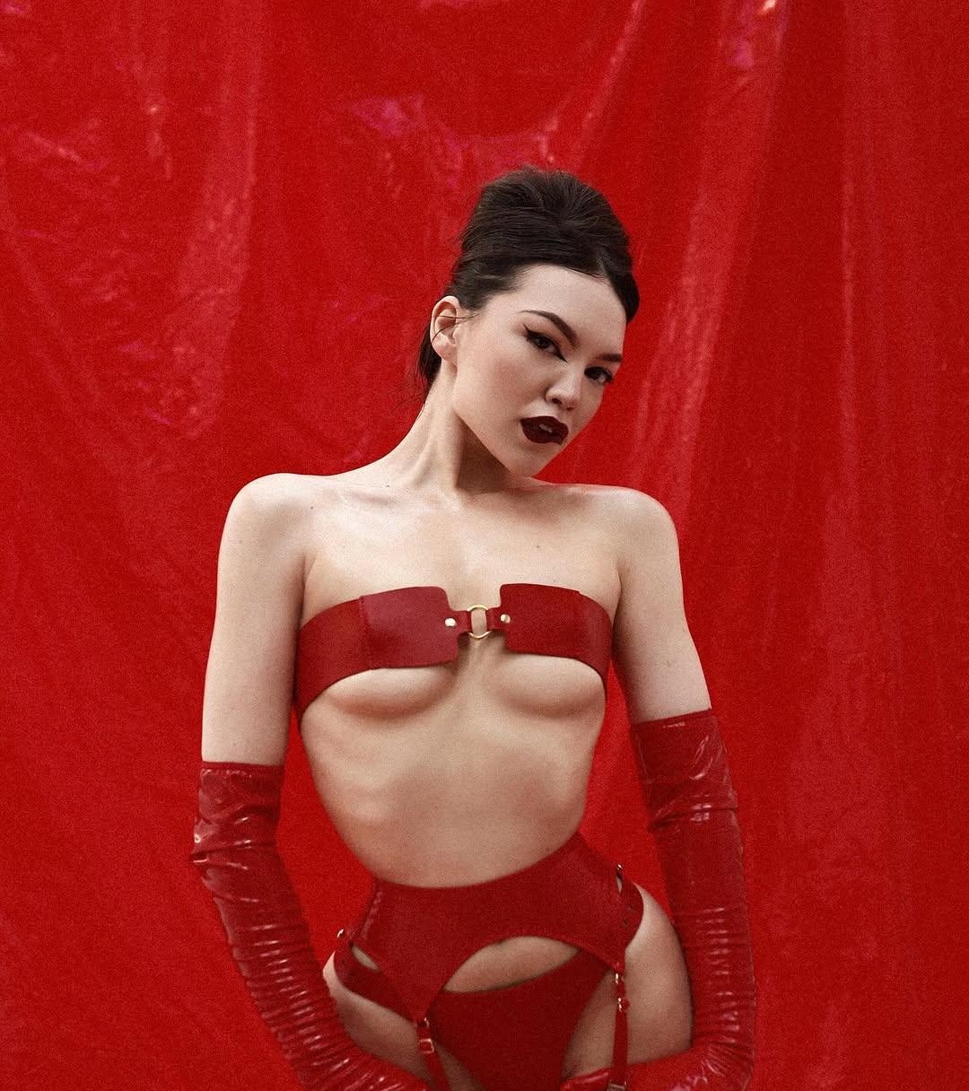 Надежда привлекальеная девушка из Железнодорожного цена от 7000 руб