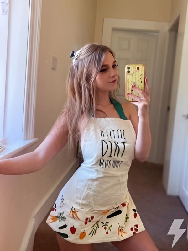 Элеонора привлекательная девушка из Железнодорожного цена от 5000 руб